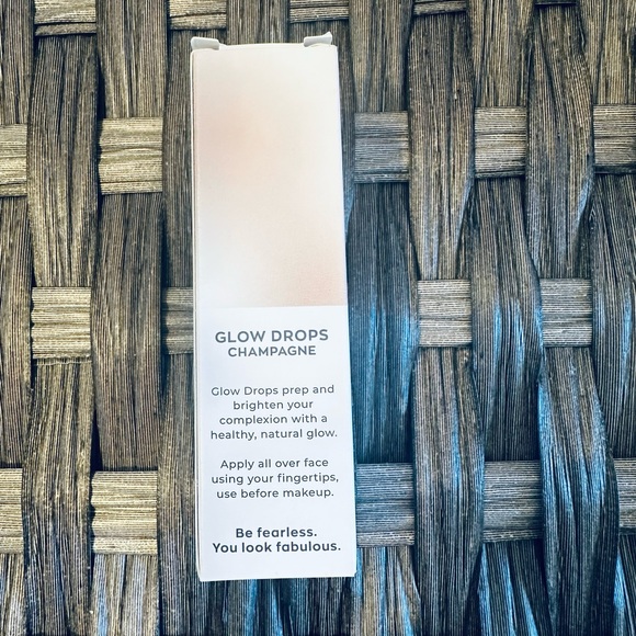 Jecca Blac Glow Drops in Champagne- used 1 time - Picture 8 of 8